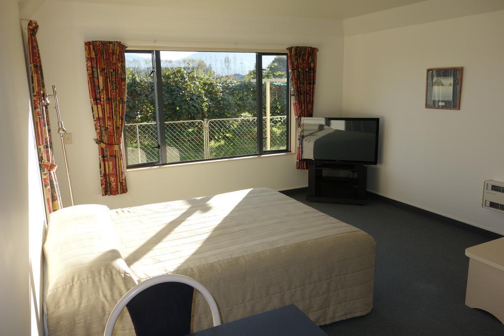 Avalon Manor Motel Motueka Exterior photo