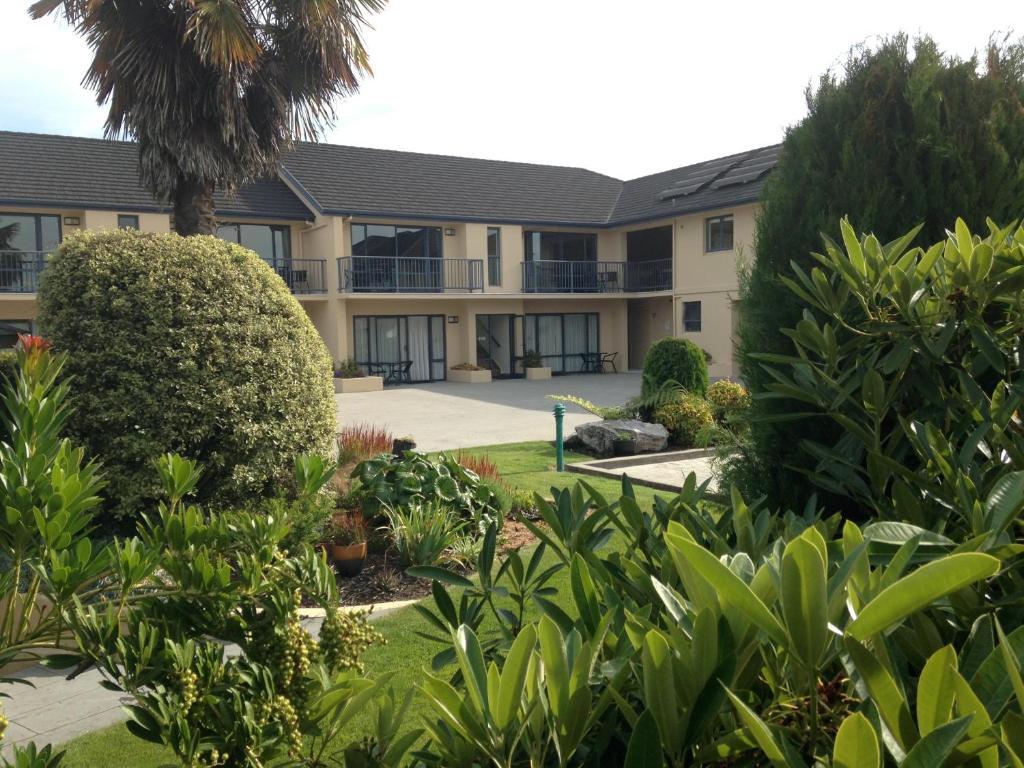 Avalon Manor Motel Motueka Room photo