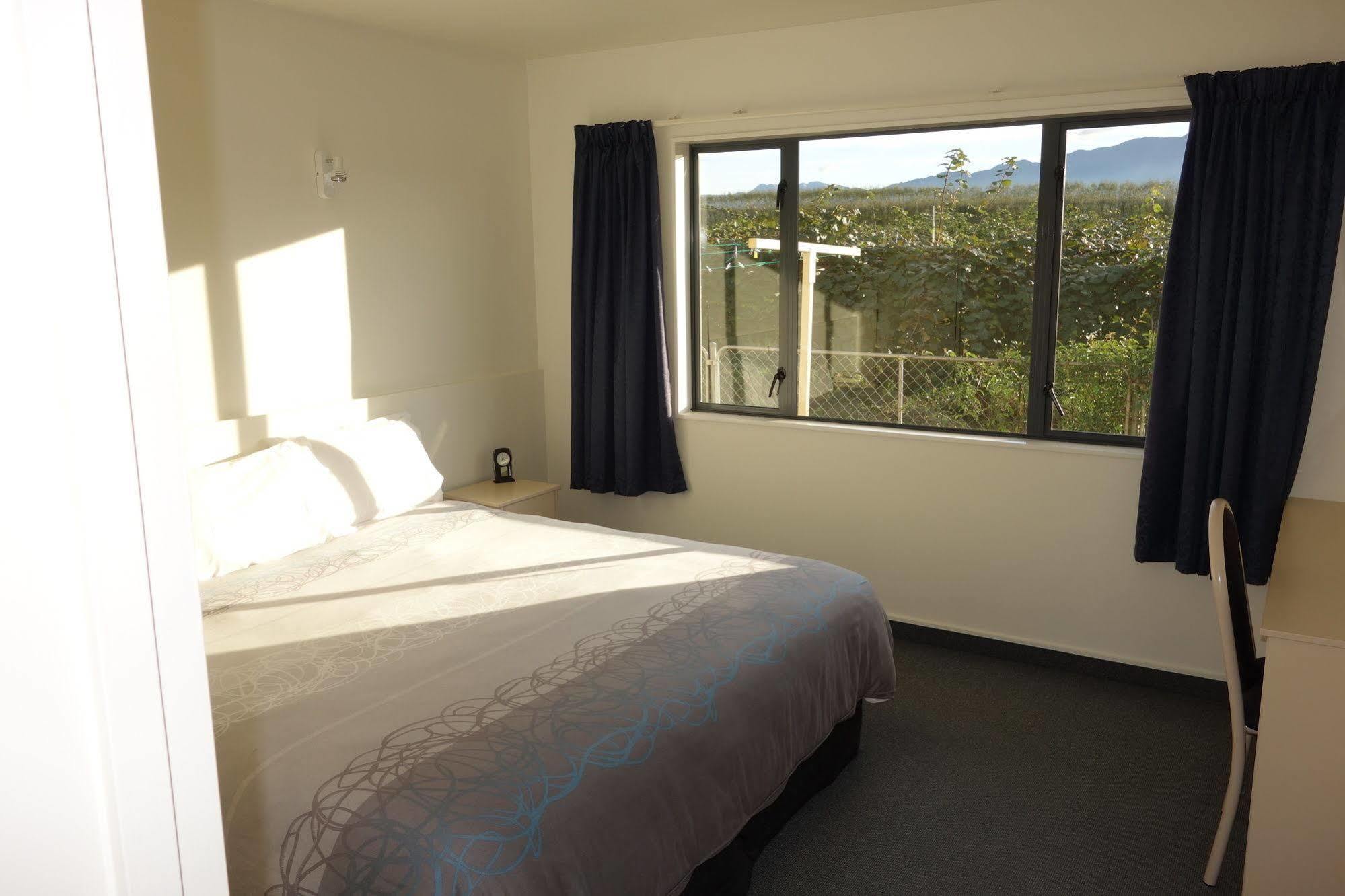 Avalon Manor Motel Motueka Exterior photo