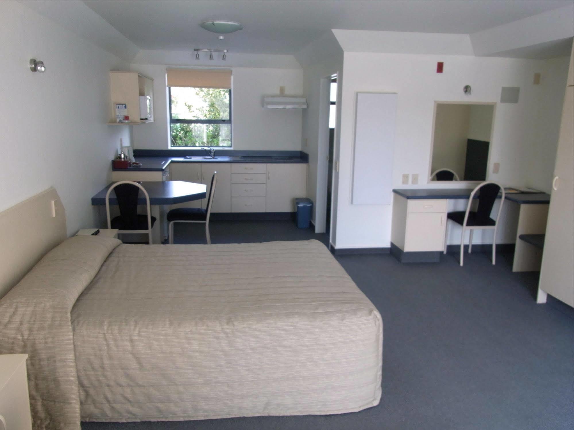 Avalon Manor Motel Motueka Exterior photo